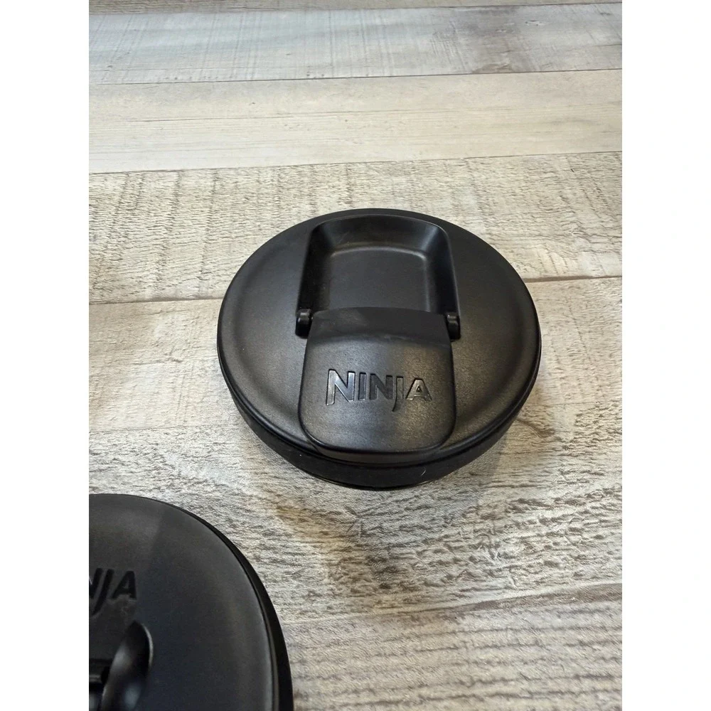 Nutri Ninja Flip Top Screw On To Go Blender Cup Lids 18 24 32 Oz Lot of 3